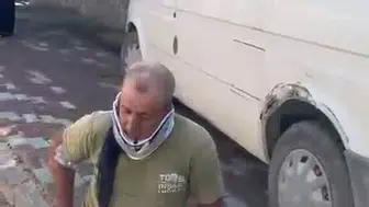 İnegöl'de sokak ortasında kaza 3 kişi hastaneye kaldırıldı