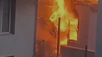 Ayvacık’ta inşaat işçilerinin kaldığı evde yangın çıktı