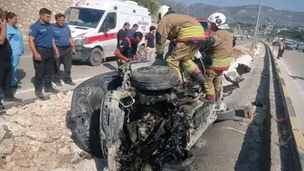 Hatay’da direksiyon hakimiyetini kaybeden sürücü kaza yaptı