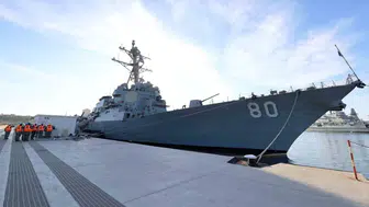 ABD savaş gemisi USS Roosevelt Mersin limanına demir attı