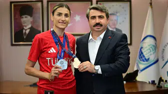 Milli tekvandocudan Bursa’ya çifte madalya gururu