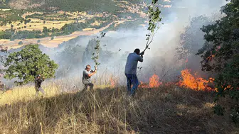 Kütahya ormanlarında alevlerle mücadele sürüyor