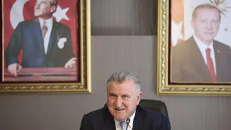Madalyaları toplayan özel sporcular Bakan Bak ile buluştu