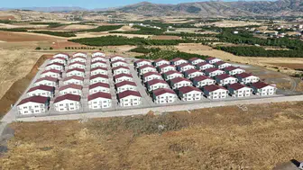 Ahbap’tan ev bekleyen depremzedelerin sabrı taştı