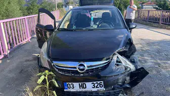 Bozüyük yolunda kafa kafaya çarpışma