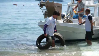Bodrum denizlerinde temizlik mesaisi 650 kilo atıkla devam etti