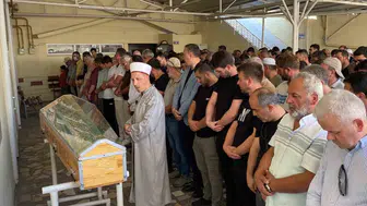 Gölcük'te yeğeni tarafından pala ile öldürülen adam defnedildi