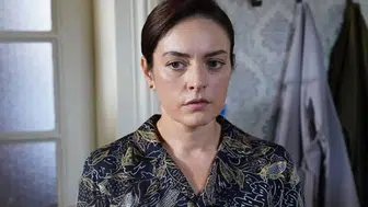 Ezgi Mola setlere veda edip Alaçatı'da ticarete atıldı