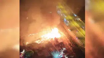 Ankara Yenimahalle’deki palet deposunda korkutan yangın