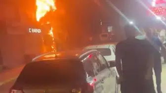Küçükçekmece'de iş hanını alevler sardı