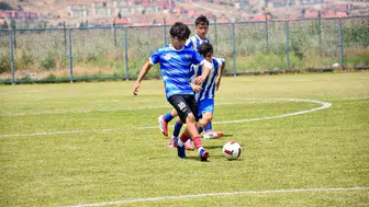 Afyonkarahisar genç futbolcuların yeteneklerini sergileyeceği dev turnuvaya ev sahipliği yapıyor