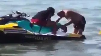 Silivri Selimpaşa'da denize giren vatandaş boğulmaktan son anda kurtuldu