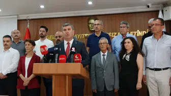 Burdur’da dört belediye başkanı partisinden ayrıldı