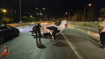 Van Edremit yolunda gece yarısı otomobil kazası