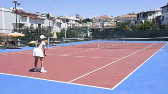 Kuşadası teniste yetenek avına çıktı