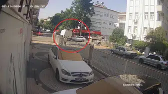 Manavgat’ta o kavşak yine kazaya davetiye çıkardı