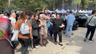Karabük'teki şenlikte ağaçtan düşen dal paniği