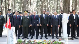 Edremit 15 Temmuz şehitlerini dualarla andı