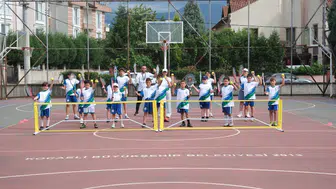 Kartepe’de çocuklar yaz tatilini sporla değerlendiriyor