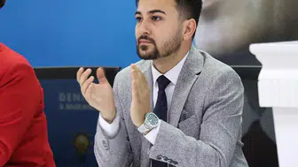 Denizli gençlerinden AK Parti'ye büyük üye desteği