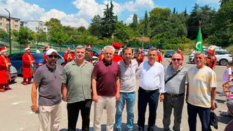 Osmangazi mahalleliyi aşure kazanında buluşturdu