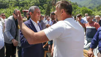 Özgür Özel'den iktidar mesajı Bize yol kapatanlara yeni yol açarız