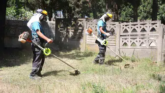 Gebze’de mezarlıklar bayram temizliğine hazırlandı