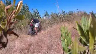 Serik’te çalınan motosikleti kargıların arasında buldular