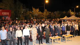 Erzurum Oltu demokrasi nöbetinde buluştu