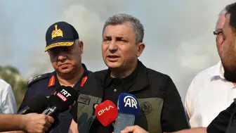 Antalya yangınlarla boğuşuyor Kumluca'da 50 hane tahliye edildi