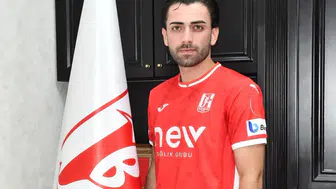 Balıkesirspor kanat hattına hızlı bir takviye yaptı