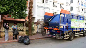 Muratpaşa’da çöpler paraya dönüşüyor