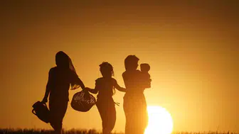 Adıyamanlı fotoğrafçılar Geyik Dolunayı ile hikayeler yazdı