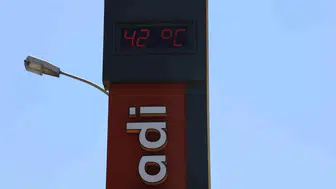 Adana’da hava sıcaklığı 42 dereceyi gördü