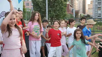 Osmangazi mahallelerinde yaz akşamları şenliğe dönüştü