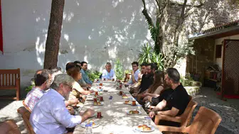 Rektör Kaçar öğrencilere antik dillerin kapısını araladı