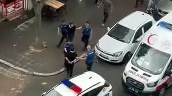 Avcılar'da sokak kavgası Kasaptan bıçak isteyip ortalığı birbirine kattı