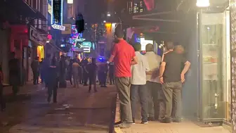 Elazığ’da gece yarısı sokak ortasında silah sesleri yükseldi