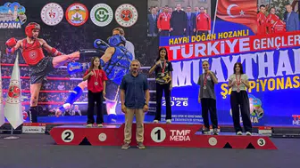 Niğdeli gençler ringde Türkiye’yi zirveye taşıdı