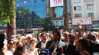 Denizli CHP teşkilatı topluca Yeni Parti’ye geçti