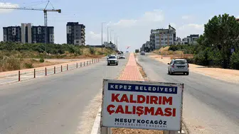 Kepez'de yollar yayalar için yeniden düzenleniyor