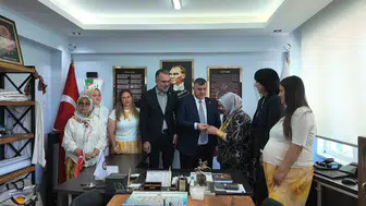 Bursa Kozluören köyünde yönetim bir günlüğüne kadınlara geçti
