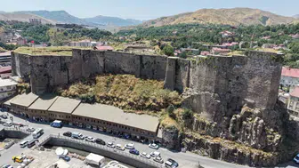 Bitlis Kalesi’nde saklı tarih gün ışığına çıktı