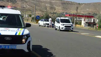 Gercüş yolunda iki araç çarpıştı