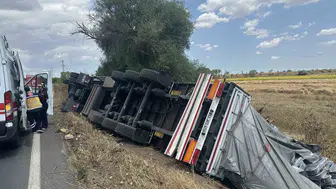 Tekirdağ'da tır kazası trafiği kilitledi