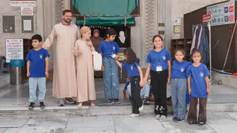 Otizmli Joshie İstanbul'daki Filistinli çocuklara sevgi dağıttı
