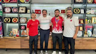 Eskişehirli iki güreşçi Türkiye ikincisi olarak milli takıma seçildi