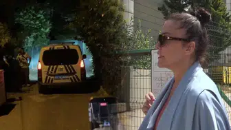 Deniz Akkaya misafir gittiği villadan polis zoruyla çıkarıldı