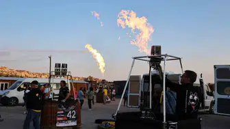 Kapadokya'da rüzgar engeli festivali bir gün erteledi