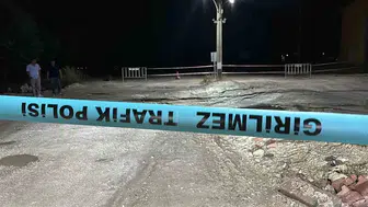 Burdur’da sağanak yağış köprüyü çökertti